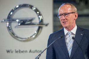El CEO de Opel quiere dejar su cargo en cuanto PSA tome el mando