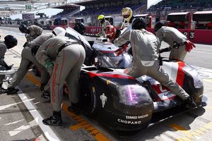 Porsche estrena su kit de alta carga en Nürburgring