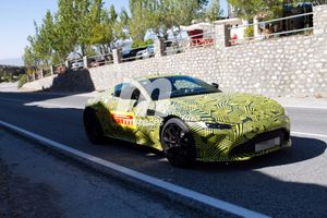 El Aston Martin V8 Vantage se pasea por España y nos pone los dientes largos