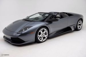 Uno de los pocos Lamborghini Murciélago manuales a la venta 