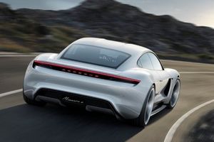 Porsche desarrolla nueva plataforma para superdeportivos eléctricos