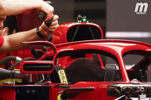 La FIA obliga a Ferrari a eliminar los aletines de los retrovisores anclados al Halo
