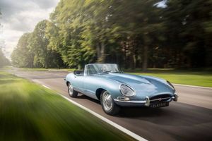 El Jaguar E-Type Zero concept protagonista en la boda del Príncipe Harry