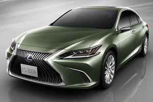 El primer coche de producción en serie con espejos retrovisores digitales será de Lexus