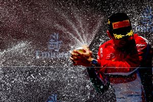 Arrivabene duda que Leclerc pueda batir a Vettel en su primer año en Ferrari