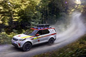 El espectacular Land Rover Discovery de la Cruz Roja austríaca