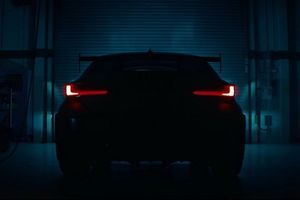 El nuevo Lexus RC F Track Edition se insinúa en este nuevo adelanto