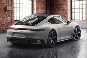 El nuevo 911 Carrera ya cuenta con el toque de Porsche Exclusive 