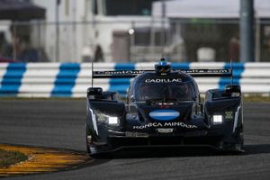 Kobayashi coloca al Cadillac #10 de Alonso en lo más alto en Daytona