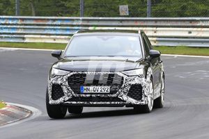 Los prototipos del nuevo Audi RS Q3 llegan al circuito de Nürburgring