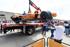 Fernando Alonso sufre su primer accidente en Indianápolis