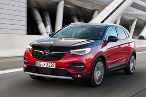 Precios del Opel Grandland X Hybrid4, irrumpe el nuevo SUV híbrido enchufable
