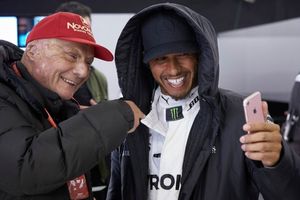 Hamilton analiza la temporada y recuerda a Lauda: "El año más difícil para Mercedes"