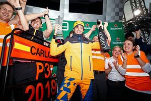 Sainz consigue el 100º podio español en la Fórmula 1: "Aún no lo asimilo"
