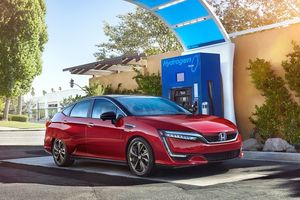 Honda Clarity Fuel Cell 2020, el coche de hidrógeno estrena novedades
