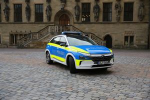 El Hyundai NEXO demuestra las posibilidades del hidrógeno como coche de policía