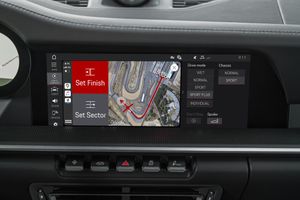 La aplicación móvil de Porsche Track Precision, ahora disponible con Apple CarPlay