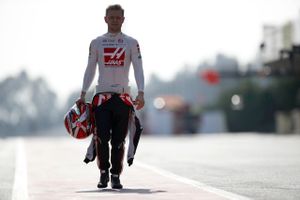 Magnussen se veía en el Ferrari de Sainz y no está de broma