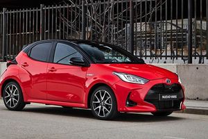 Precios y gama del nuevo Toyota Yaris 2020, llega el renovado coche híbrido