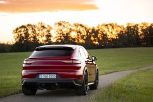 Porsche intensifica el sonido del Cayenne GTS Coupé con un nuevo escape deportivo