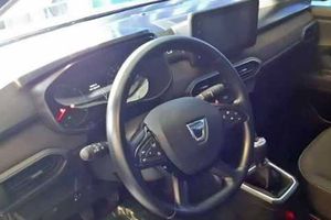 ¡No esperes más! El interior del nuevo Dacia Sandero 2021 queda al descubierto
