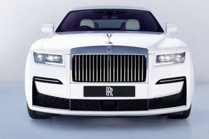 Rolls-Royce Ghost 2021, se estrena la berlina de lujo británica con más tecnología