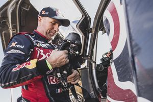 Stéphane Peterhansel renuncia a disputar el Dakar 2021 con su mujer
