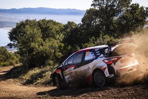 Elfyn Evans sale del Rally de Italia-Cerdeña con un liderato del WRC reducido