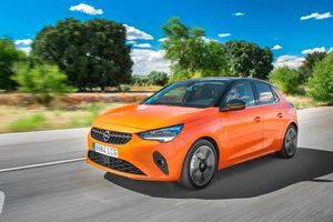 Alemania - Septiembre 2020: El nuevo Opel Corsa destaca en un mercado que crece