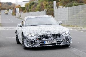 Nuevas fotos espía del Mercedes SL 2021 descubren interesantes detalles en su interior