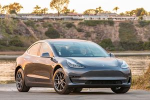 El Tesla Model 3 de 35.000 $ vuelve a ser eliminado de la gama