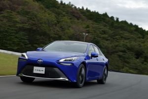Debuta el Toyota Mirai 2021, nueva generación del modelo japonés de hidrógeno