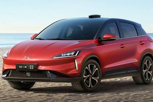 La marca china Xpeng de coches eléctricos inicia su desembarco en Europa