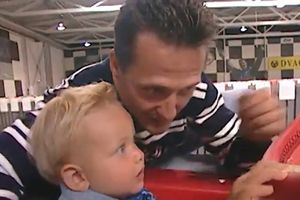 El inédito vídeo de Michael Schumacher y Mick de bebé en un karting hace 20 años