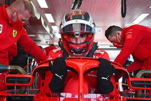 Carlos Sainz probará en Jerez con un Ferrari del pasado los Pirelli del futuro