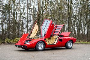 Los Lamborghini Miura SV y Countach LP400 establecen nuevos récords para RM Sotheby’s