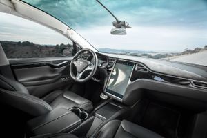 Tesla llama a revisión los Model X y Model S con problemas en sus pantallas táctiles