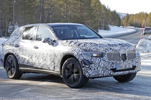El nuevo Mercedes GLC 2022 se pone al límite enfrentándose al frío y la nieve