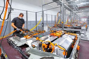 Las baterías de los coches eléctricos de Opel se repararán en un centro especial