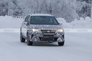 Los prototipos del SEAT Arona Facelift 2021 siguen en las pruebas de invierno