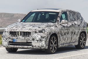 El BMW X1 2022, un SUV compacto de nueva generación, cazado al plena luz del día