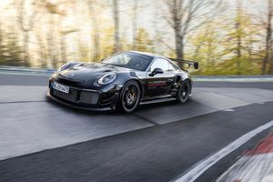 El Porsche 911 GT2 RS vuelve a destrozar el crono en Nürburgring