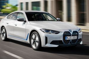 El nuevo BMW i4, un coche eléctrico con hasta 590 km de autonomía, ya tiene precios