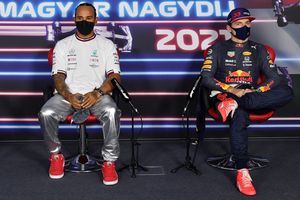 Los ecos del duelo: Hamilton agradece los abucheos y Verstappen abronca a la prensa