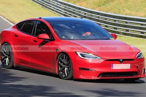 ¿A por un nuevo récord? El Tesla Model S más radical es cazado en Nürburgring