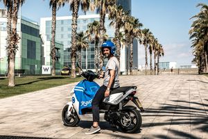 Las motos eléctricas de Cityscoot se integran con la app de Uber en Barcelona