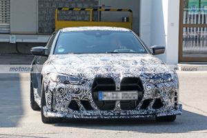 Nuevas fotos espía del BMW M4 CSL 2023 muestran su configuración estética definitiva