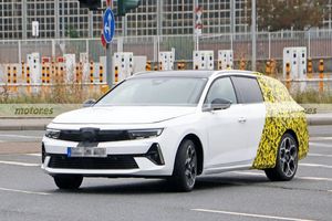 Nuevas fotos espía del Opel Astra Sports Tourer 2023 confirman una versión PHEV