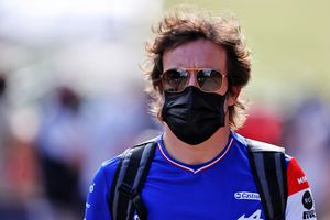 Alonso considera que las decisiones de la FIA son «inconsistentes»