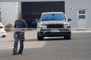 Nuevas fotos espía en Nürburgring desvelan el nuevo Bentley Bentayga Blackline 2022